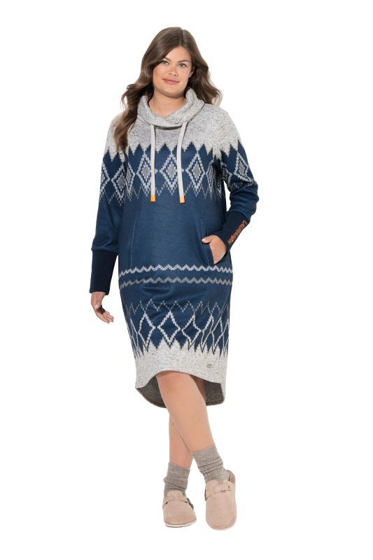 Robe à motif norvégien. Manches longues et capuche