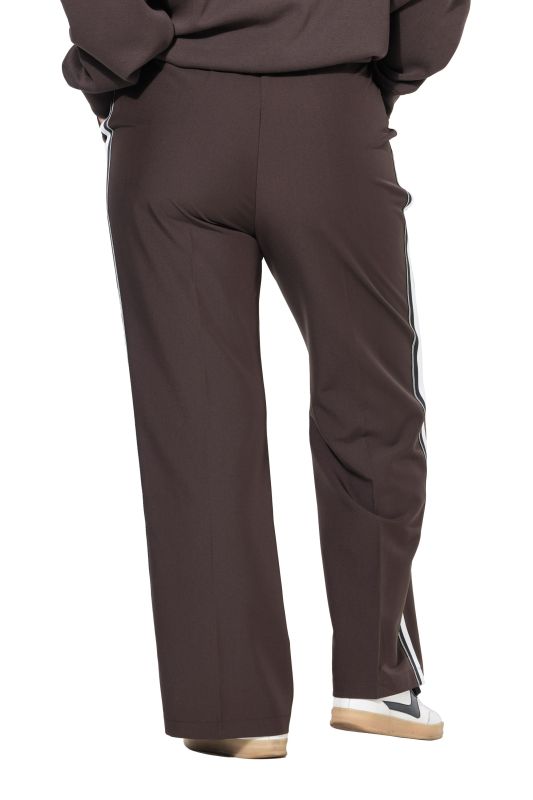 Pantalon, coupe Straight Wide Legs. Bandes fantaisies sur les côtés