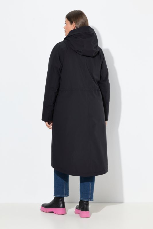 Manteau technique à capuche. Fermeture éclair à double sens. Doubles poches