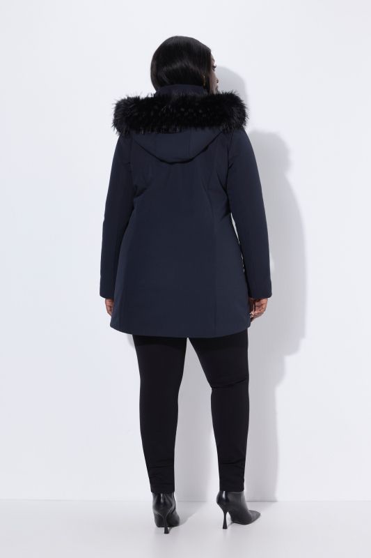 Veste technique à capuche, modèle imperméable, poches zippées