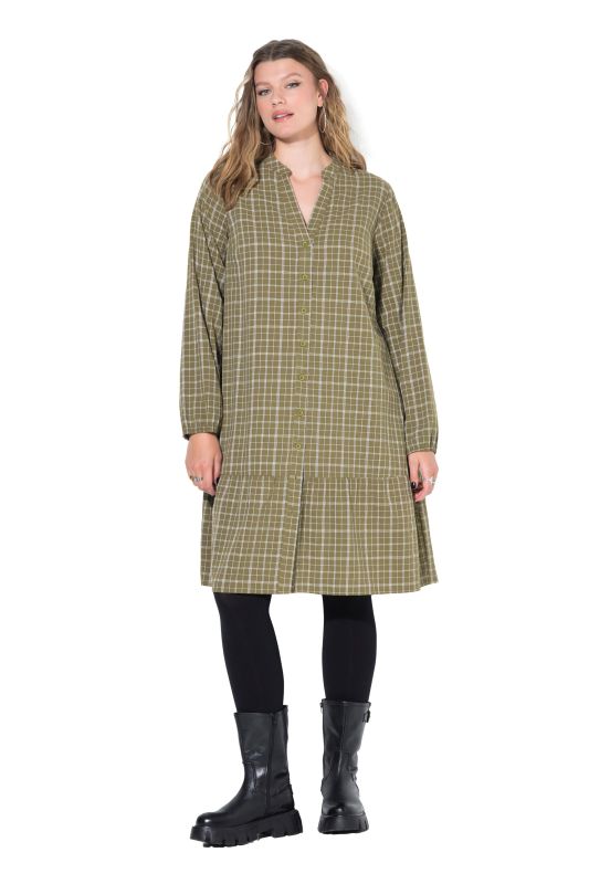 Robe courte et évasée, motif à carreaux, patte de boutonnage et volant à l'ourlet