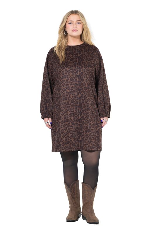 Robe oversize en suède avec motif léopard et manches ballon