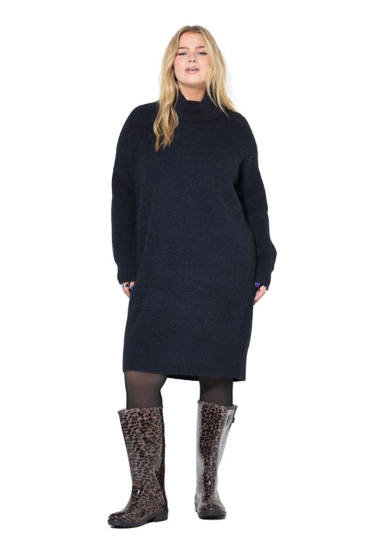 Robe oversize en maille, longueur mini, col roulé, manches longues