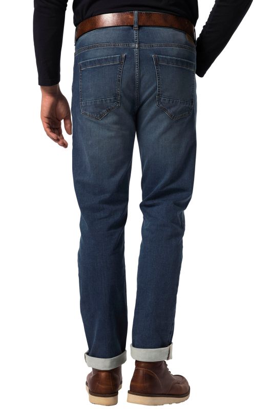 Jean 5 poches avec technologie FLEXNAMIC®, coupe Straight Fit - jusqu'au 36/72