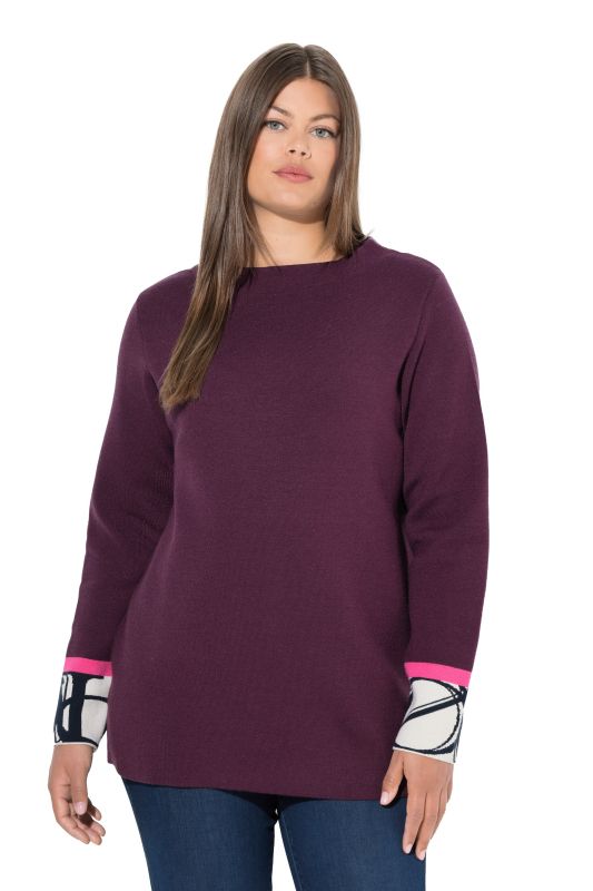 Pull en maille. Manches longues et col roulé