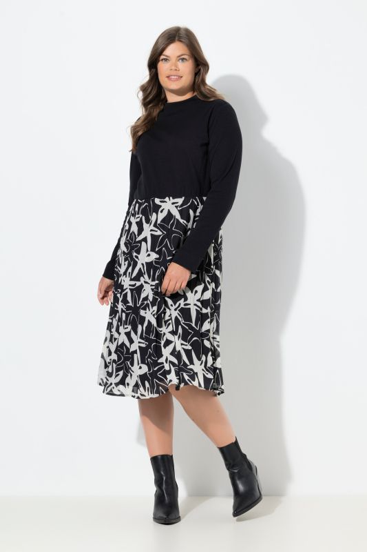 Robe à manches longues. Col roulé