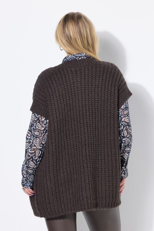 Gilet en maille texturée, boutons fantaisie et coupe Boxy Shape