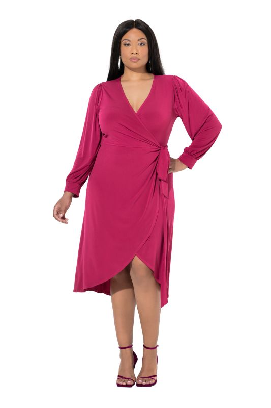 Robe cache-cœur, longueur midi, manches longues ballon, décolleté en V et ceinture à nouer