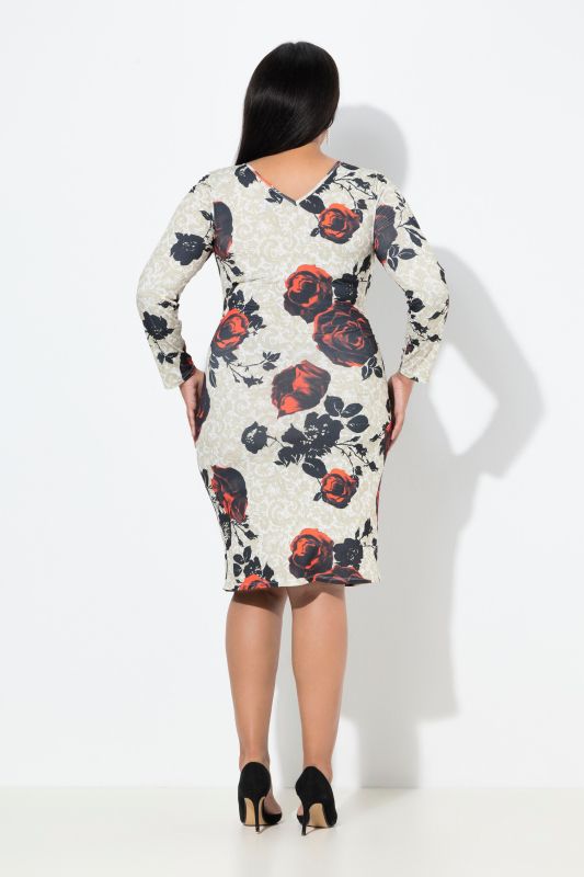 Robe en jersey coupe Slim, avec motif roses et décolleté en V au dos