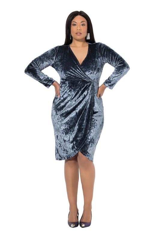 Robe midi en velours, manches longues et décolleté en V esprit cache-cœur