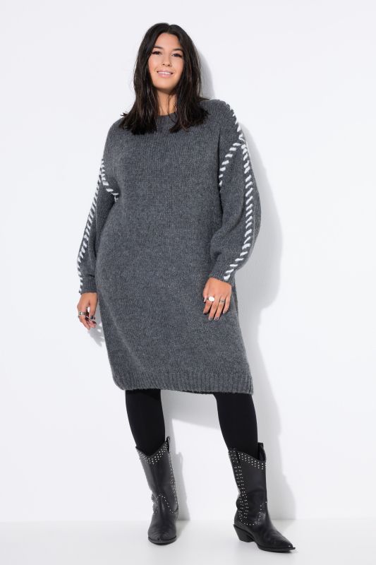Robe en maille oversize, coutures fantaisie