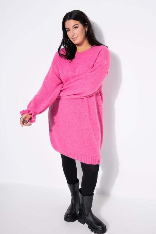 Robe en maille oversize. Manches ruchées