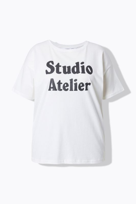 T-shirt oversize, message en lettres brillantes