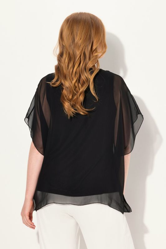 Blouse en mousseline, décolleté en V et manches courtes, doublure