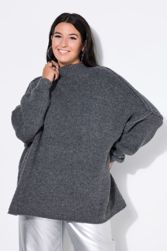 Pull  oversize en maille très douce, à col montant et manches longues, premium