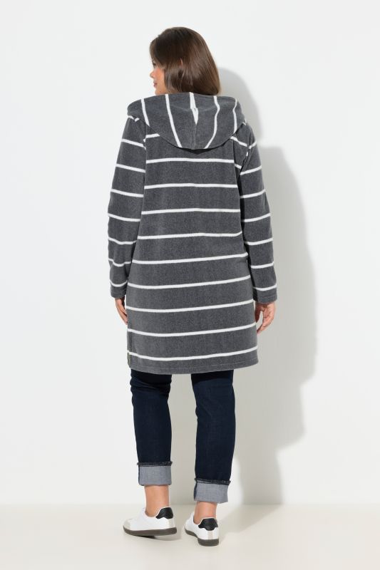 Veste longue en polaire. Manches longues et capuche