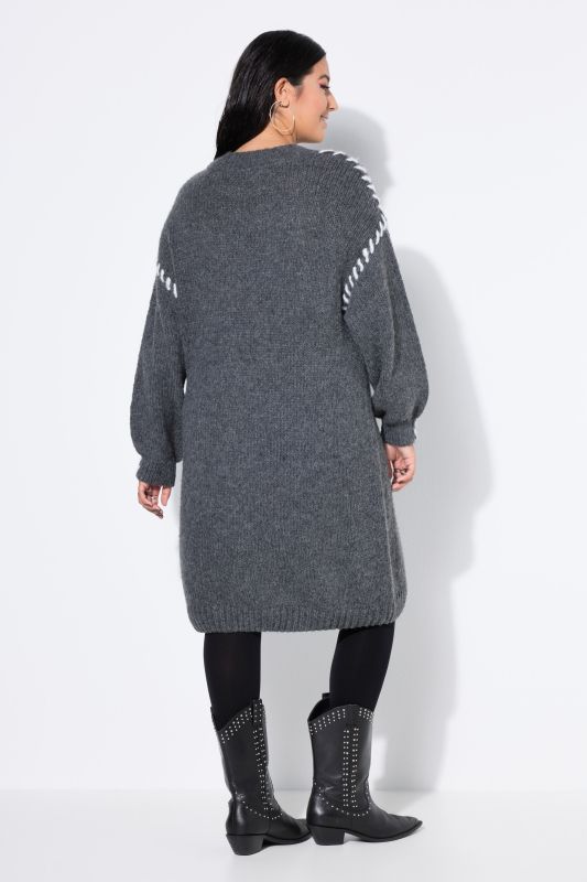Robe en maille oversize, coutures fantaisie