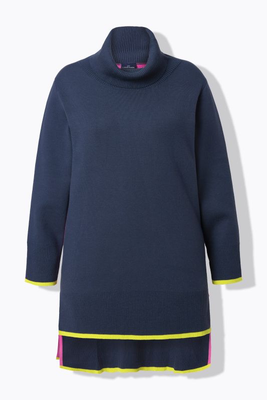 Pull long en maille. Manches longues, col roulé