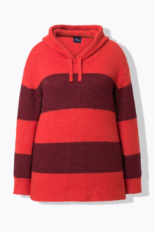 Pull en maille. Capuche et manches longues