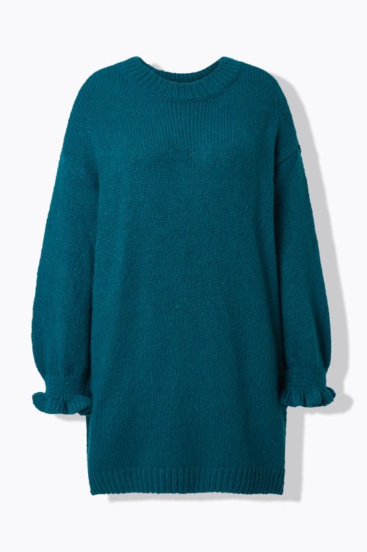 Robe en maille oversize. Manches ruchées