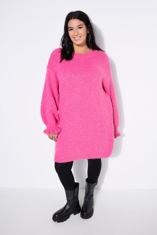 Robe en maille oversize. Manches ruchées