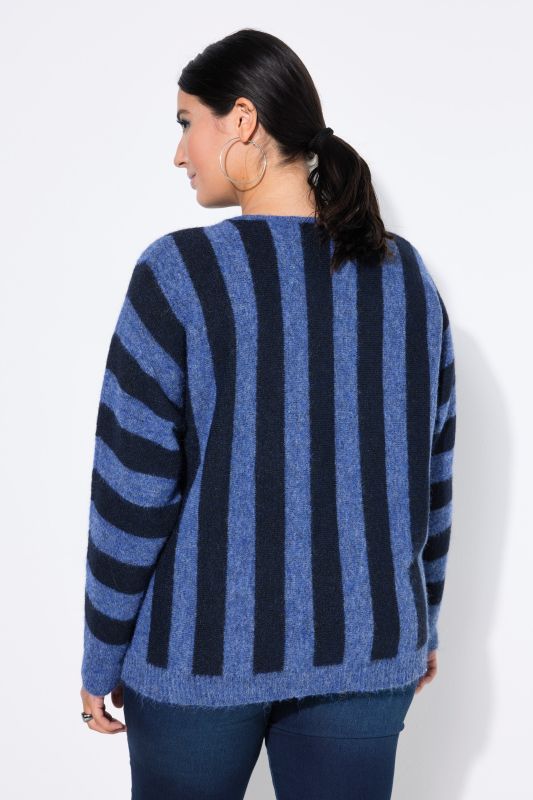Pull oversize, rayures et manches ballon