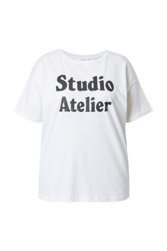 T-shirt oversize, message en lettres brillantes