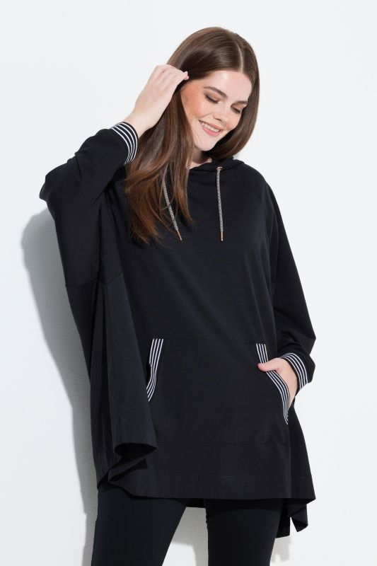 Poncho d'intérieur oversize, capuche et manches longues
