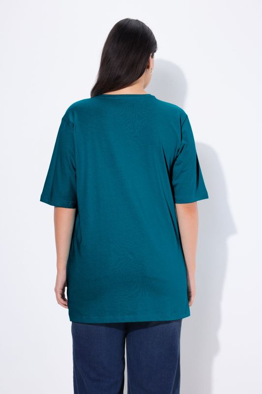 T-shirt coupe Relaxed Fit, décolleté en V et manches courtes
