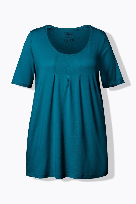 T-shirt en modal. Plis fantaisie, col rond et manches courtes. Coupe évasée