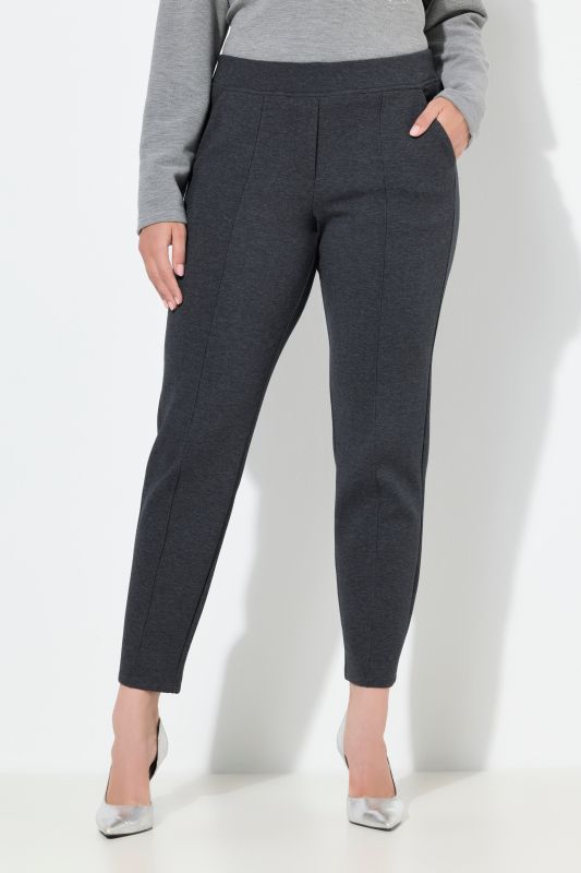 Pantalon point de Rome, jambe carotte. Taille élastique, plis fantaisie