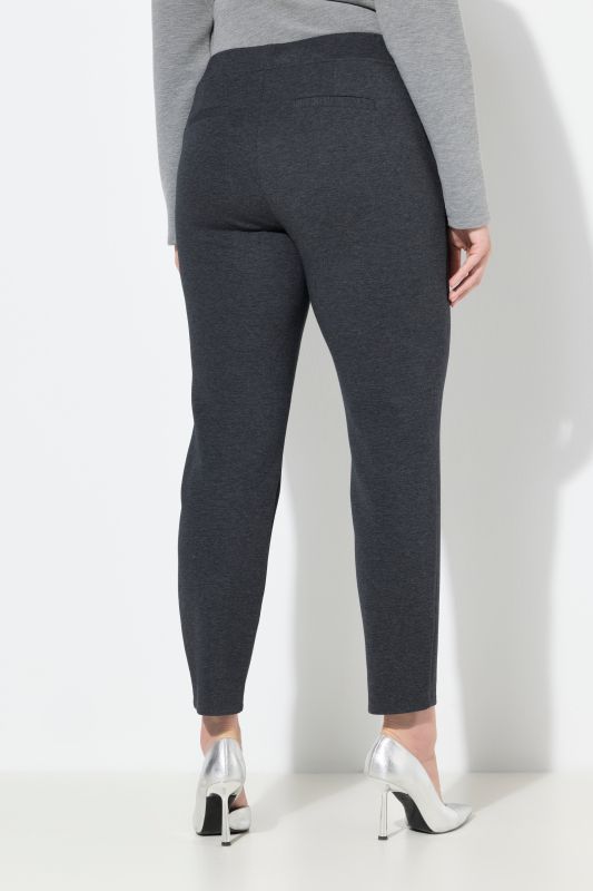 Pantalon point de Rome, jambe carotte. Taille élastique, plis fantaisie