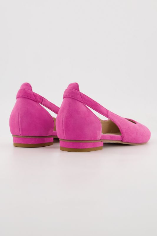 Ballerines en cuir, découpe, largeur H