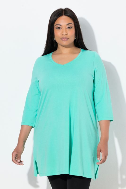 T-shirt long, coupe évasée, décolleté en V et manches 3/4