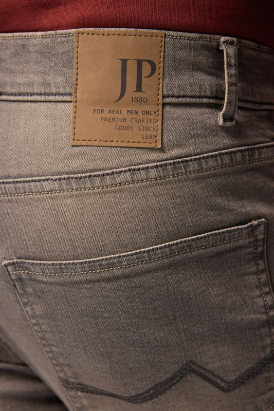 Jean JP 1880. Coupe Straight Fit et finition FLEXNAMIC® – jusqu'au 74