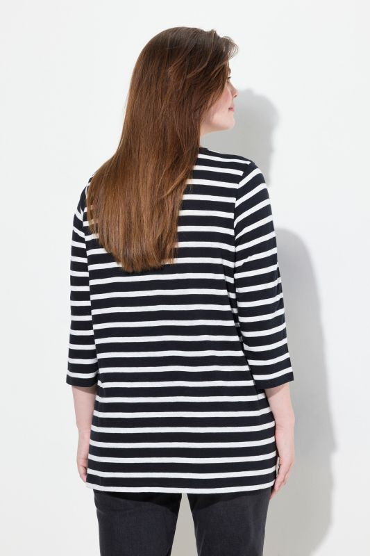 T-shirt rayé avec plis fantaisie, col rond et manches 3/4, coupe évasée