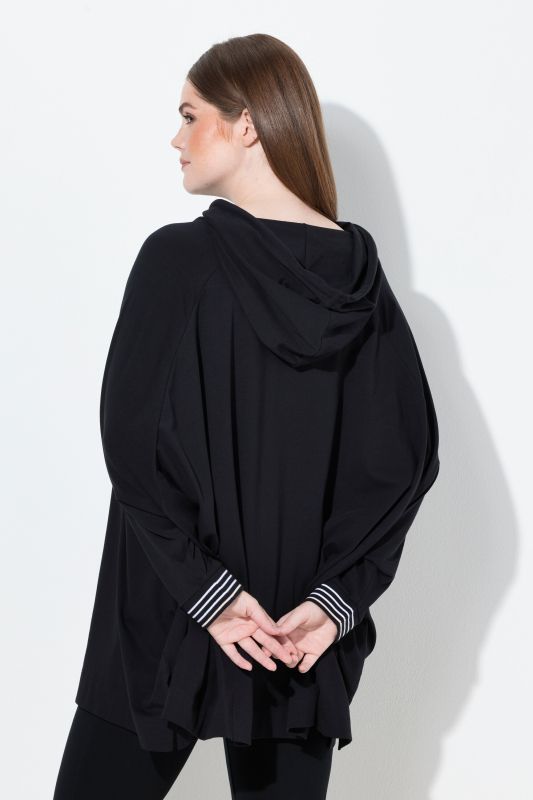 Poncho d'intérieur oversize, capuche et manches longues