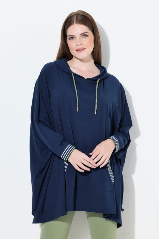 Poncho d'intérieur oversize, capuche et manches longues