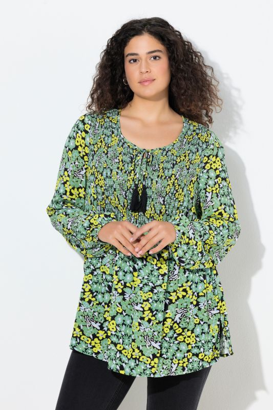 Blouse smockée avec motif à fleurs, décolleté rond et manches longues, coupe évasée