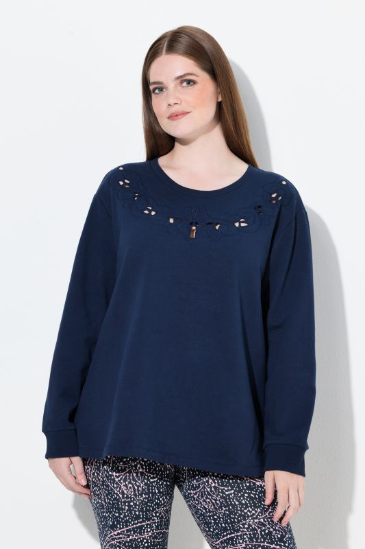 Sweat-shirt en coton bio, col rond et manches longues, broderies ajourées