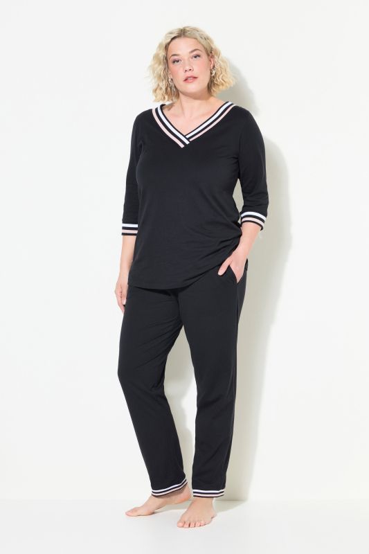 Pyjama à col V et manches 3/4, rayures décoratives