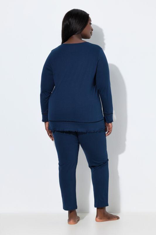 Pyjama à col rond et manches longues, ourlet creux et bord ondulé