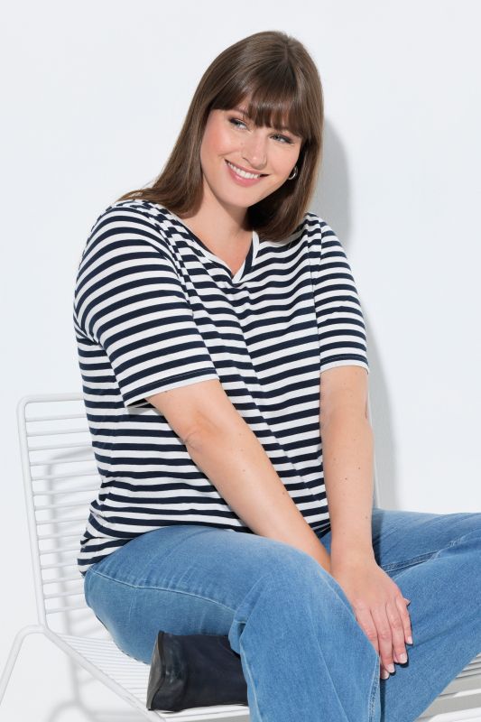 Lot de 2 T-shirts, rayures/uni, décolleté en V et manches courtes