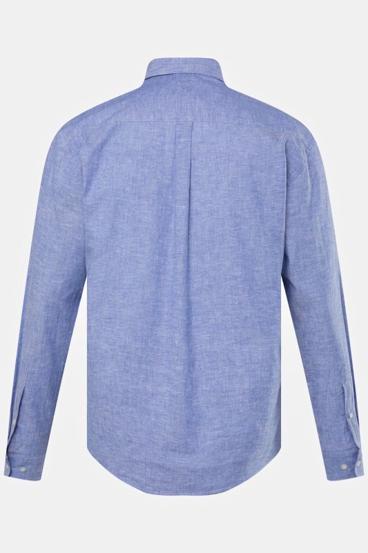 Chemise en lin mélangé. Manches longues et col à pointes boutonnées - coupe Modern Fit