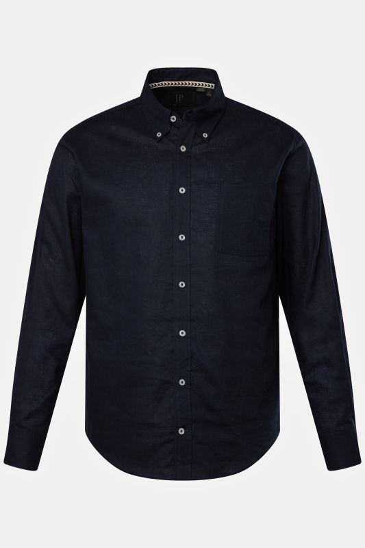 Chemise en lin mélangé. Manches longues et col à pointes boutonnées - coupe Modern Fit