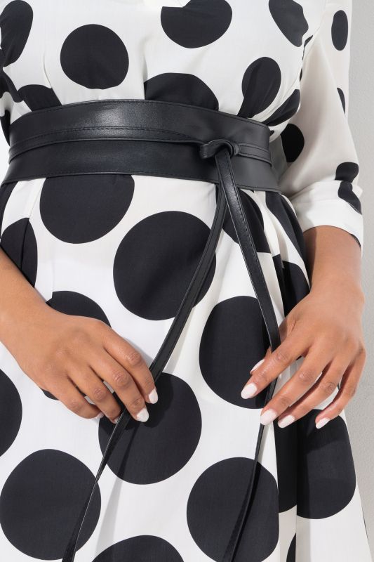 Ceinture en cuir à nouer. Longs rubans