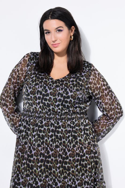 Robe midi doublée, motif léopard et volant à la base, coupe évasée