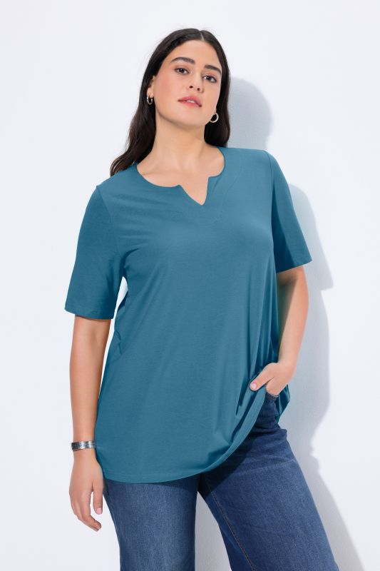 T-shirt manches courtes et col tunisien, coupe évasée