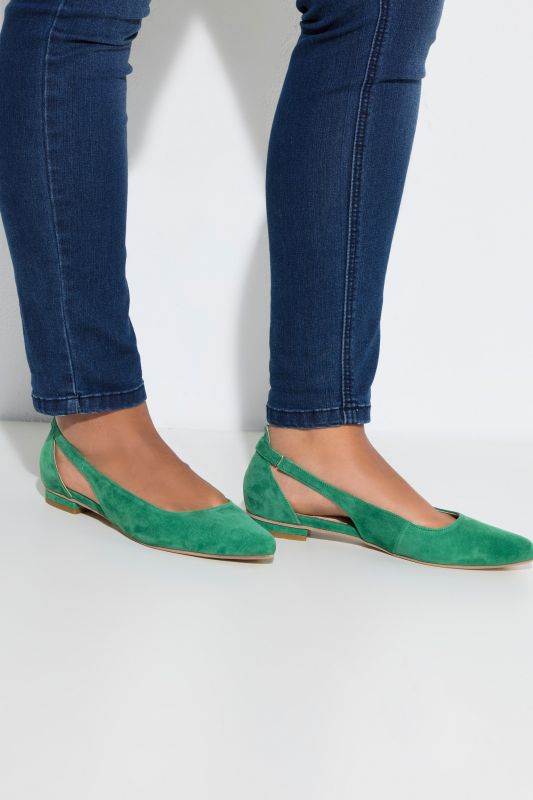 Ballerines en cuir, découpe, largeur H