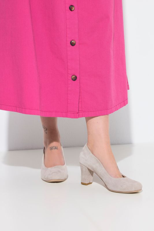 Escarpins en cuir suédé, découpe en vague et talon bottier - largeur H